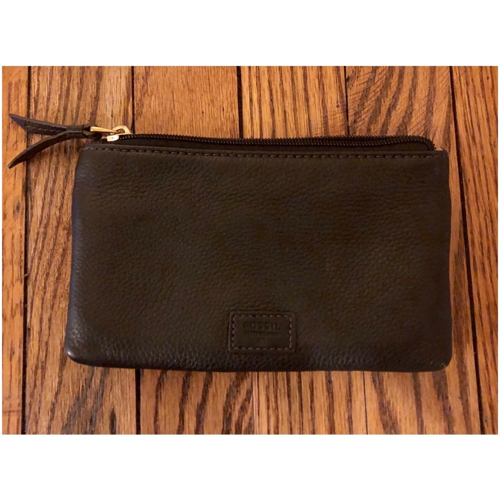 Fossil Leather Bi-Fold Wallet - image 1